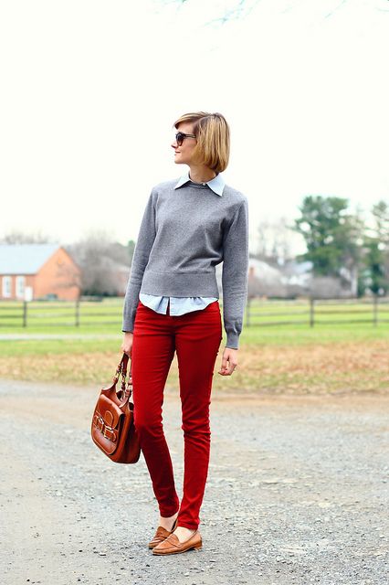 look informal para señoras con jeans rojo
