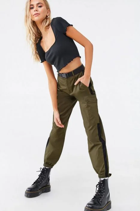 jogger cargo verde militar
