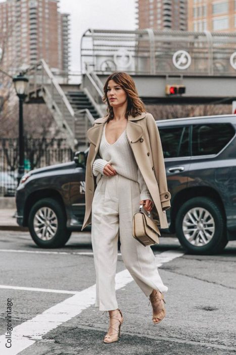 pantalon crudo con blazer beige
