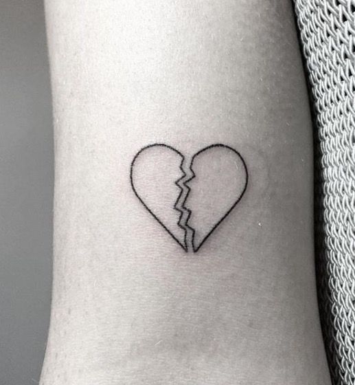 tatuaje corazon roto