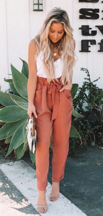 Como combinar pantalones color ladrillo o terracota 2023 - Outfit mujer -  Muy Trendy