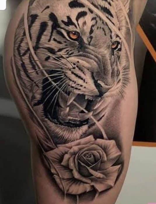 tatoo tigre rugido