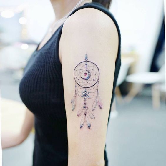 tatuaje atrapasuelnos luna