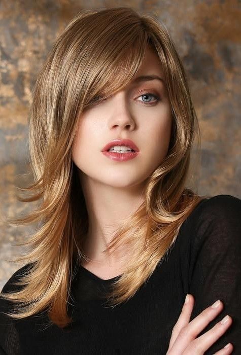 corte con flequillo lateral