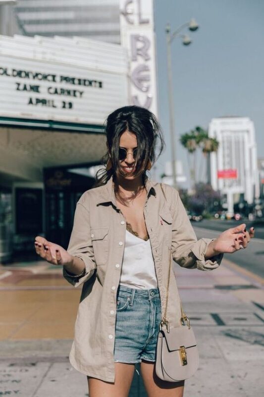 outfits con camisa larga abierta como abrigo