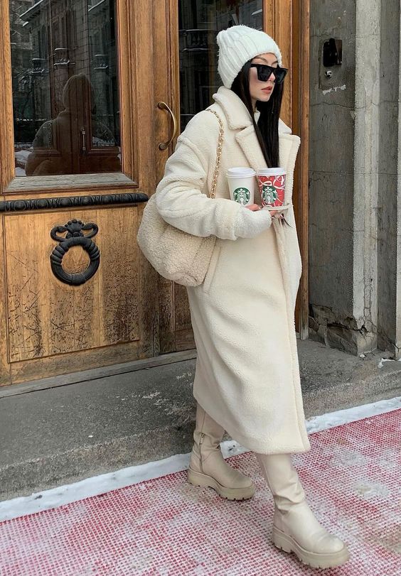 Outfits con botas color hueso 2024 como combinarla Muy Trendy