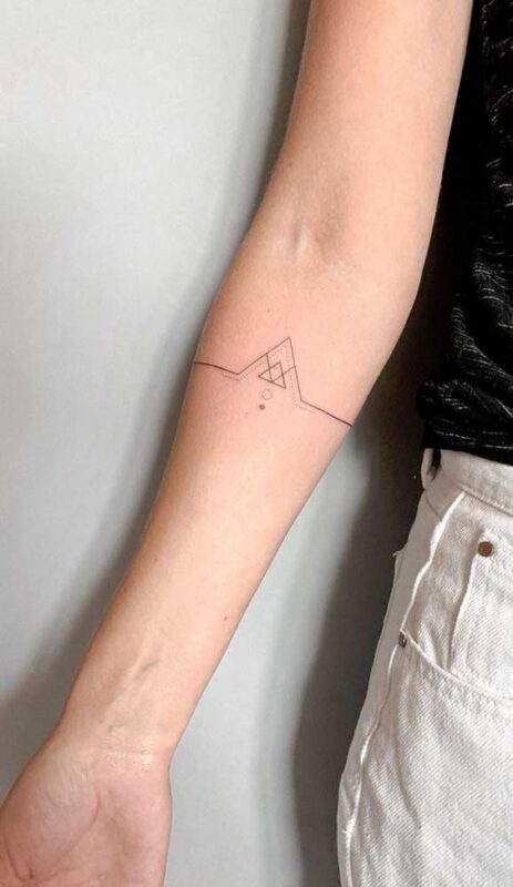 tatuaje de minimalista de geometrico
