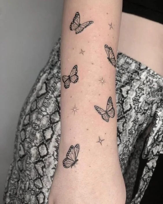 tatuajes mariposas antebrazo