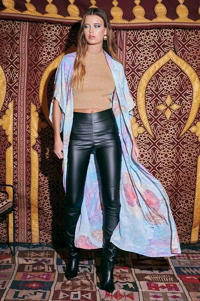 outfit con kimono largo
